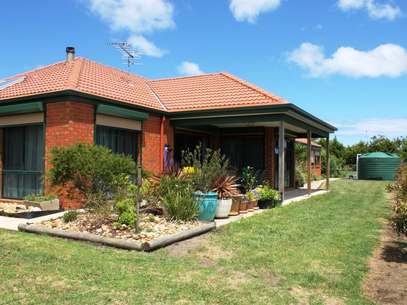 5755 Bass Highway, Inverloch VIC 3996