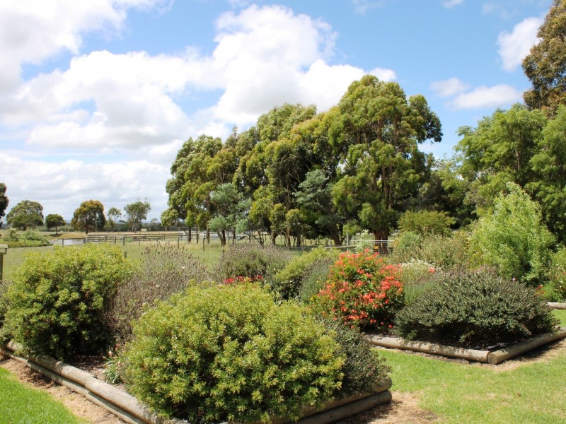 5755 Bass Highway, Inverloch VIC 3996