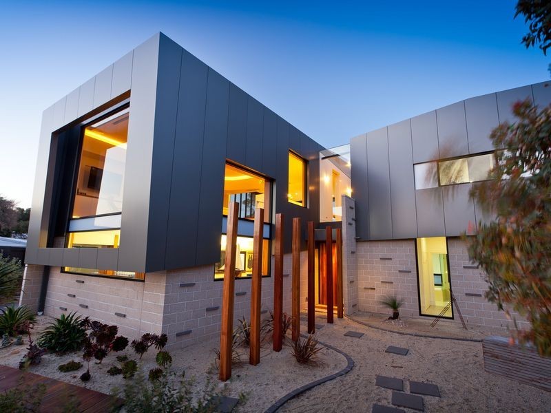 61 The Esplanade, Inverloch VIC 3996