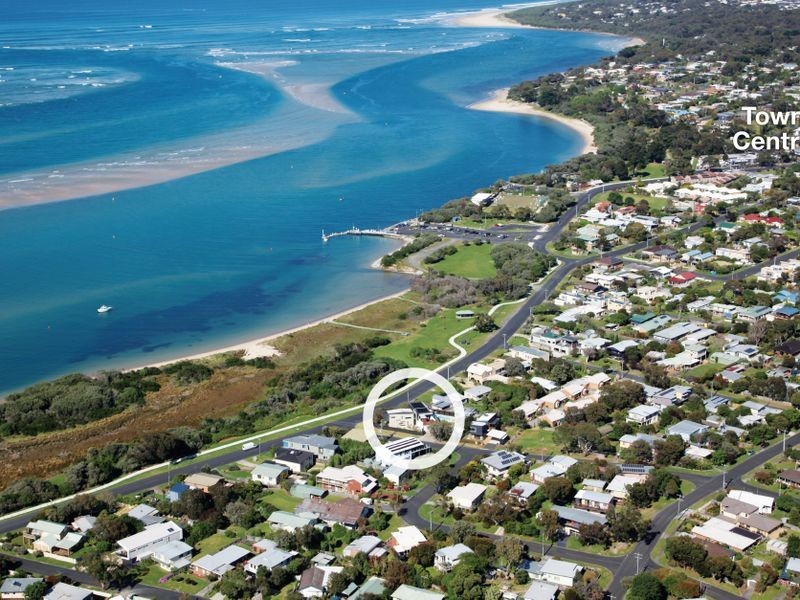 61 The Esplanade, Inverloch VIC 3996