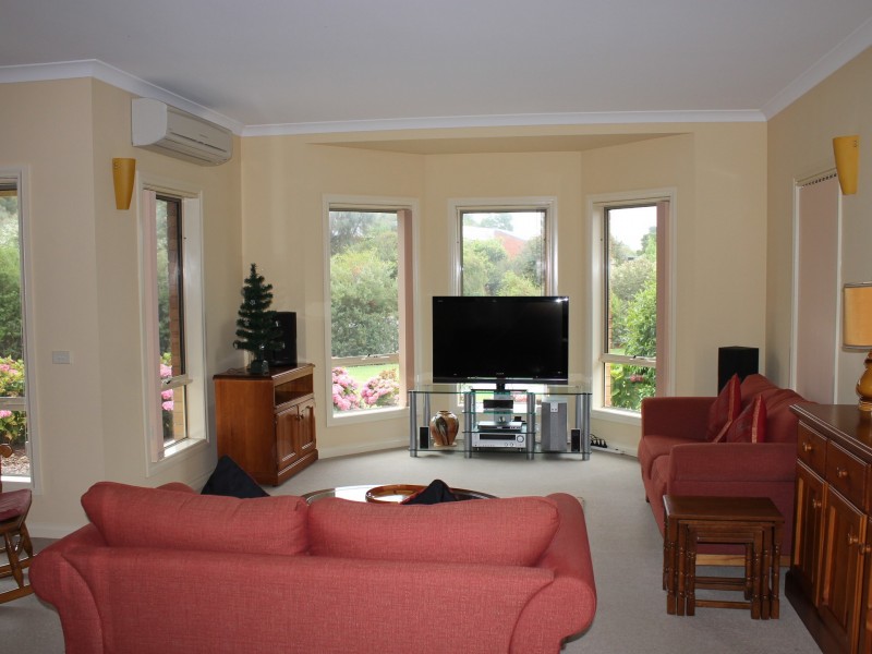 3 Lindsey Close, Inverloch VIC 3996