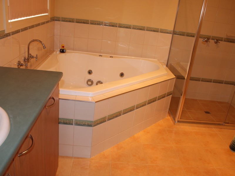 3 Lindsey Close, Inverloch VIC 3996