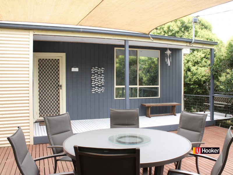 4 Merkani Avenue, Venus Bay VIC 3956