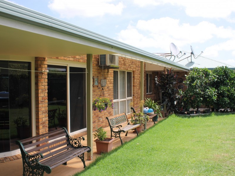 13 Chelsea Square, Inverloch VIC 3996