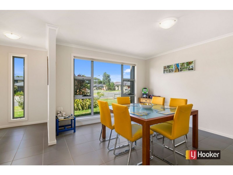 17 Blue Wren Way, Inverloch VIC 3996