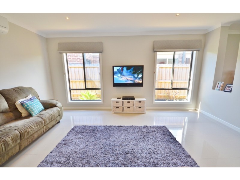 8 Oceanic Drive, Inverloch VIC 3996