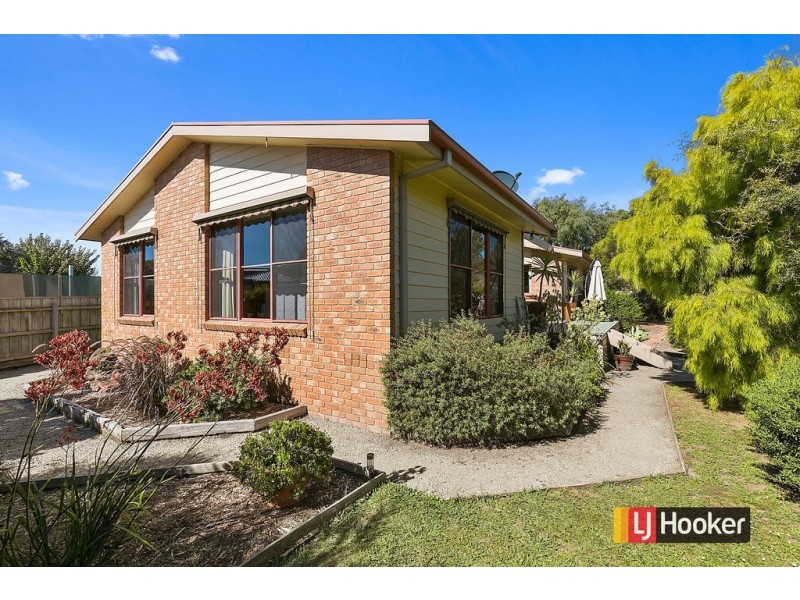 6 Ascot Place, Inverloch VIC 3996