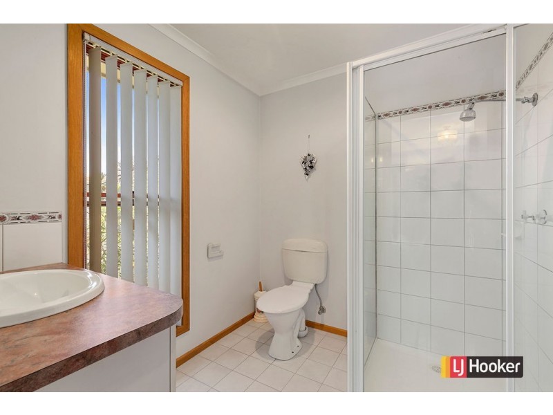 6 Ascot Place, Inverloch VIC 3996