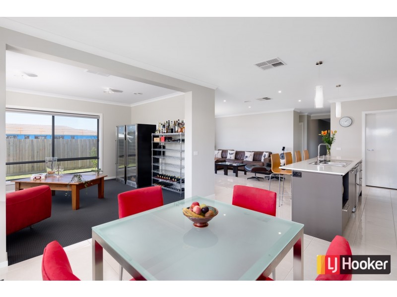 7 Citadel Way, Inverloch VIC 3996