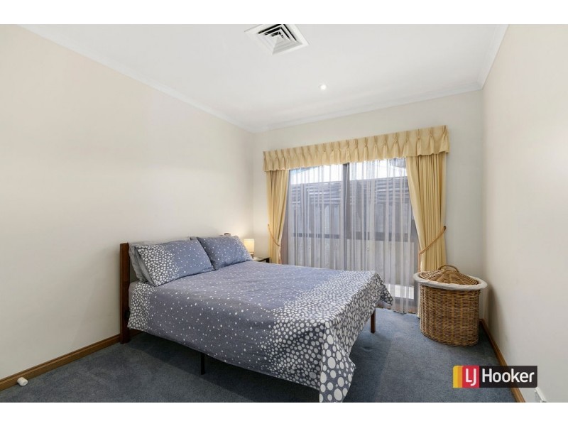 38 Woodland Heath Drive, Inverloch VIC 3996