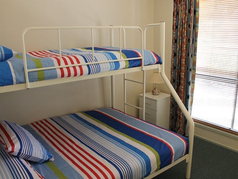 10 Ullathornes Road, Inverloch VIC 3996