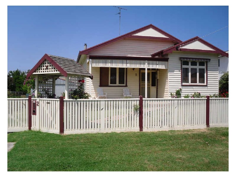 2 Pier Road, Inverloch VIC 3996