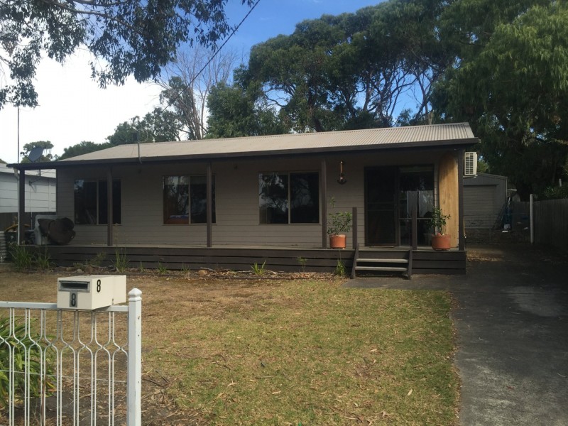 8 Inverloch Venus Bay Road, Inverloch VIC 3996