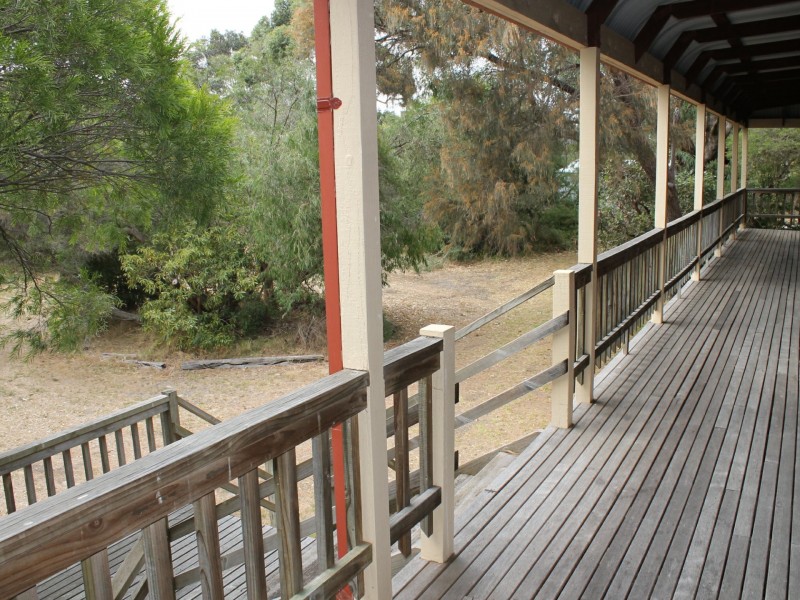 64 Surf Parade, Inverloch VIC 3996