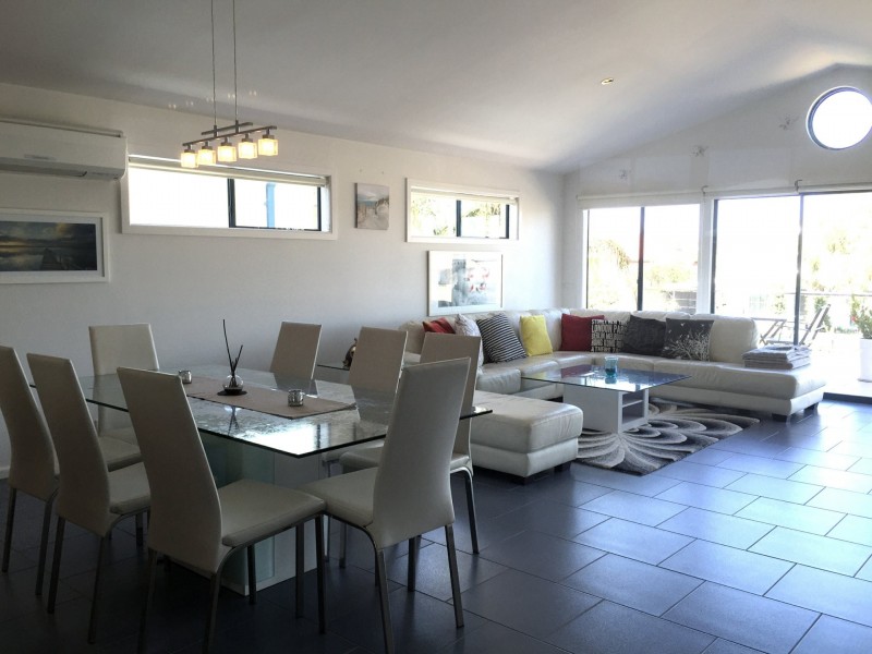 2/3 Pier Road, Inverloch VIC 3996