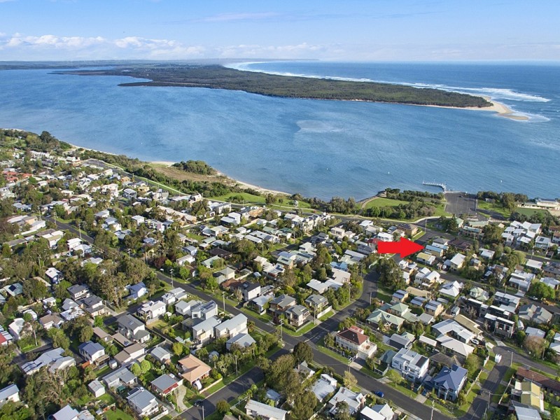 2/3 Pier Road, Inverloch VIC 3996