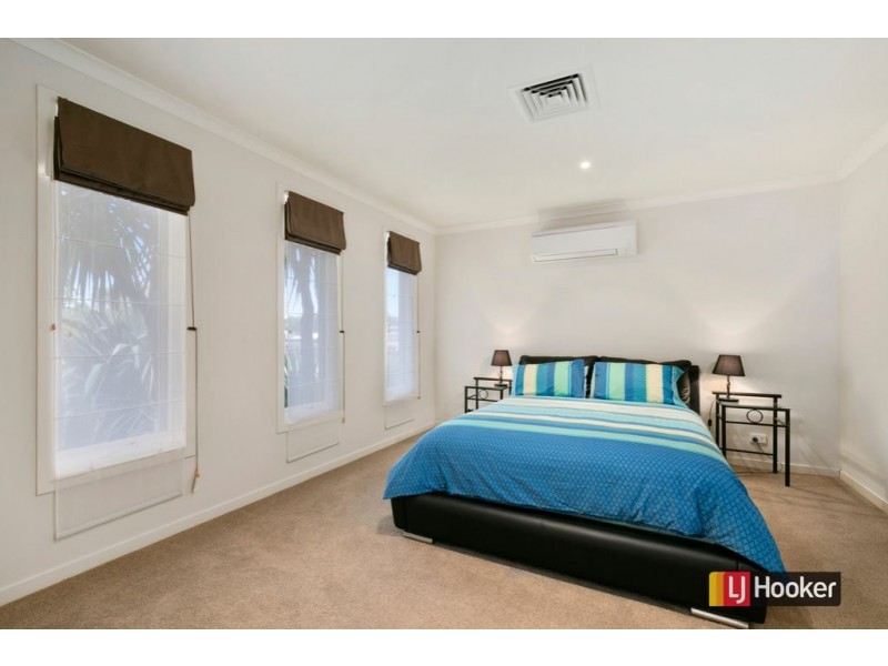 10 Diane Place, Inverloch VIC 3996