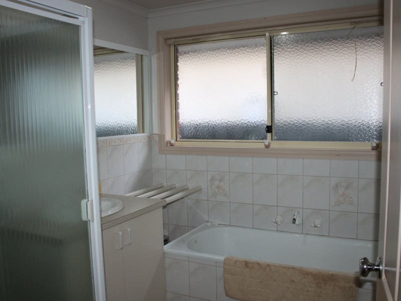 84 Toorak Road, Inverloch VIC 3996