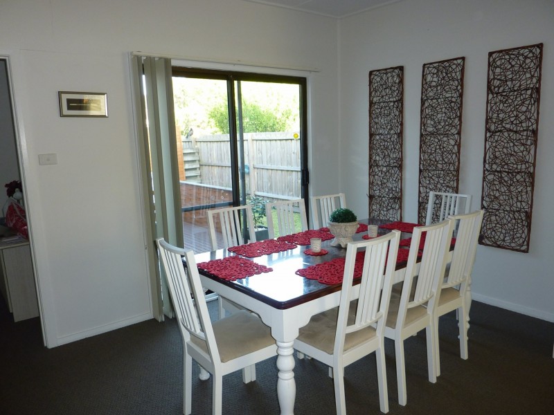 2/36 Powlett Street, Inverloch VIC 3996