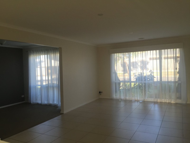 2 Queenscliff Drive, Inverloch VIC 3996