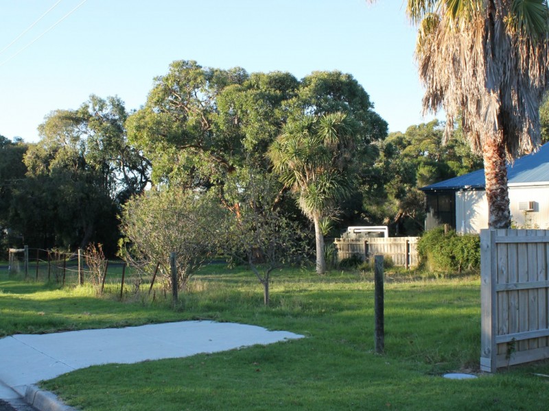 2 Inverloch Parade, Inverloch VIC 3996