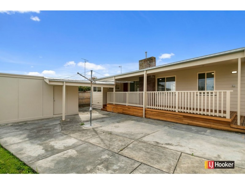 18 Kenneth Street, Inverloch VIC 3996