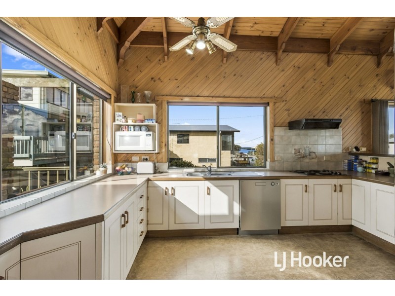 35 Venus Street, Inverloch VIC 3996