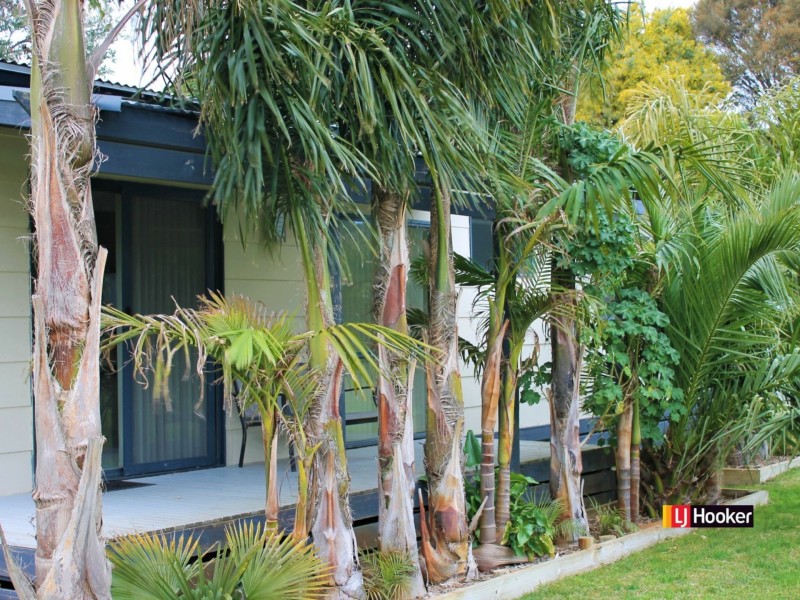 30 Crichton Crescent, Venus Bay VIC 3956