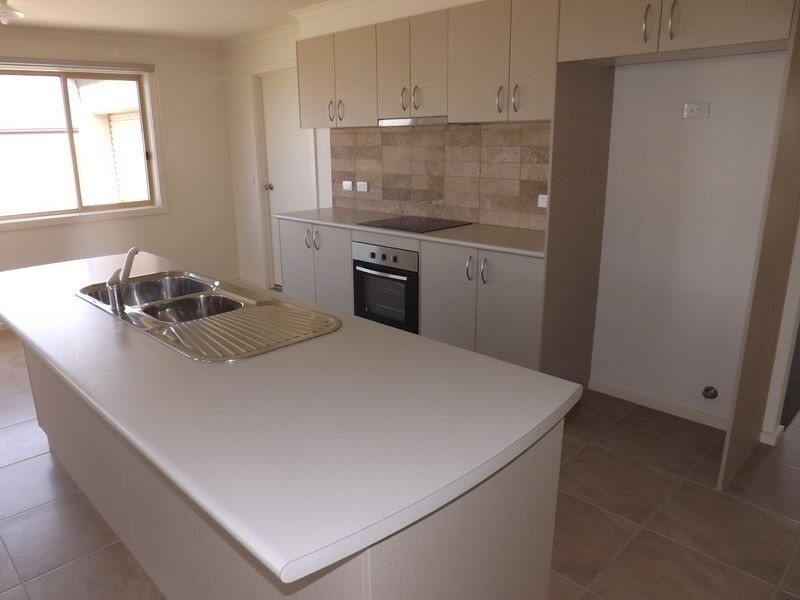 4 Plover Way, Inverloch VIC 3996
