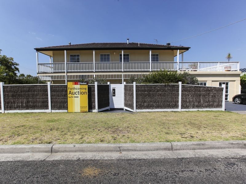 24a Bayview Avenue, Inverloch VIC 3996
