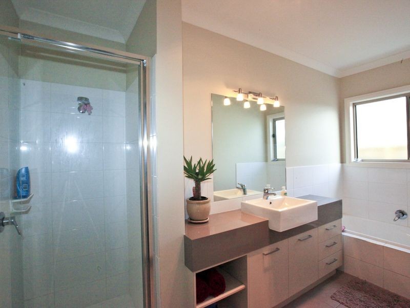 6 Diane Place, Inverloch VIC 3996