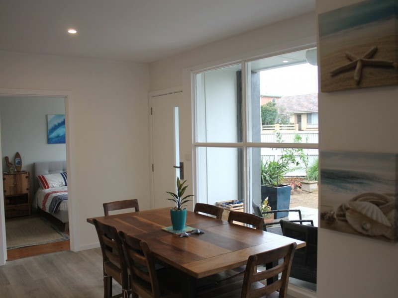 6 Bayview Avenue, Inverloch VIC 3996