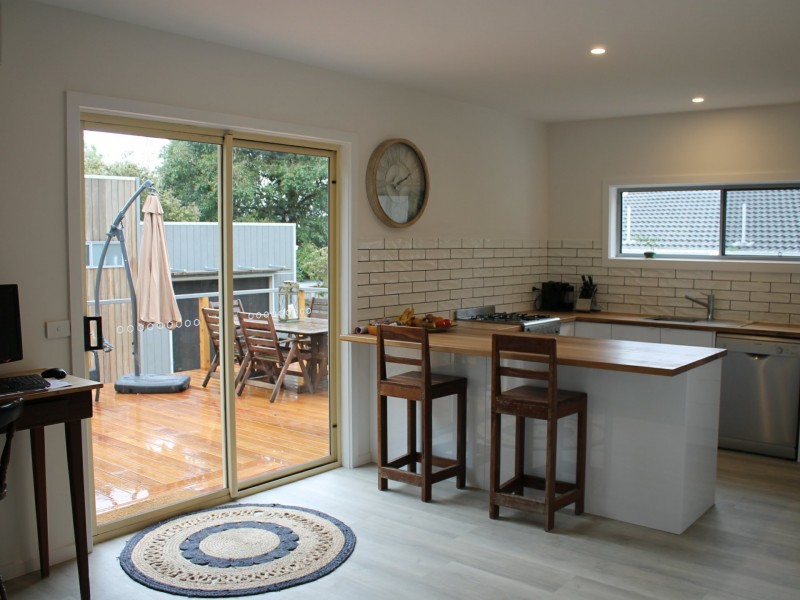 6 Bayview Avenue, Inverloch VIC 3996