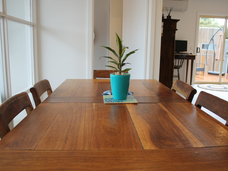 6 Bayview Avenue, Inverloch VIC 3996