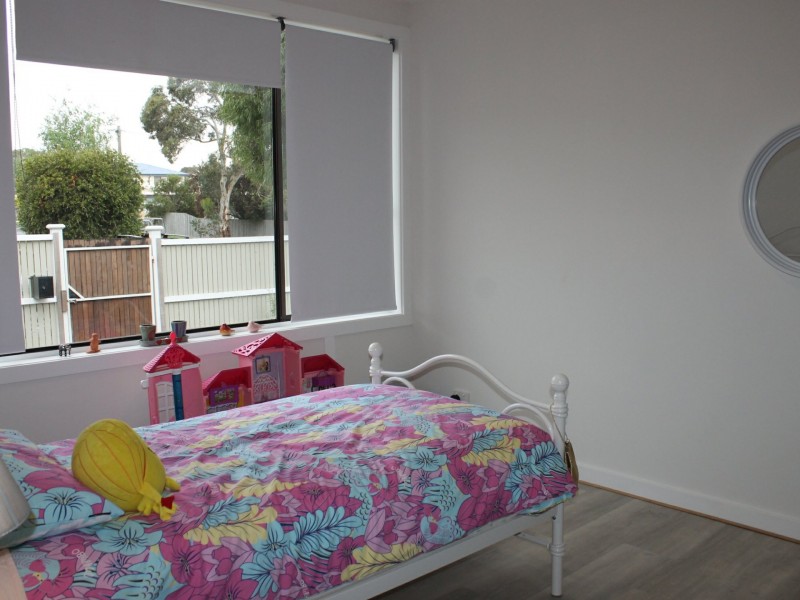 6 Bayview Avenue, Inverloch VIC 3996