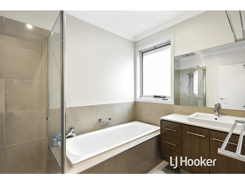 21 Correa Place, Inverloch VIC 3996