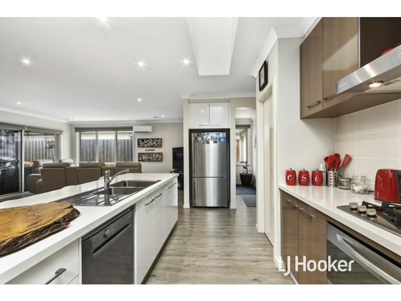 21 Correa Place, Inverloch VIC 3996