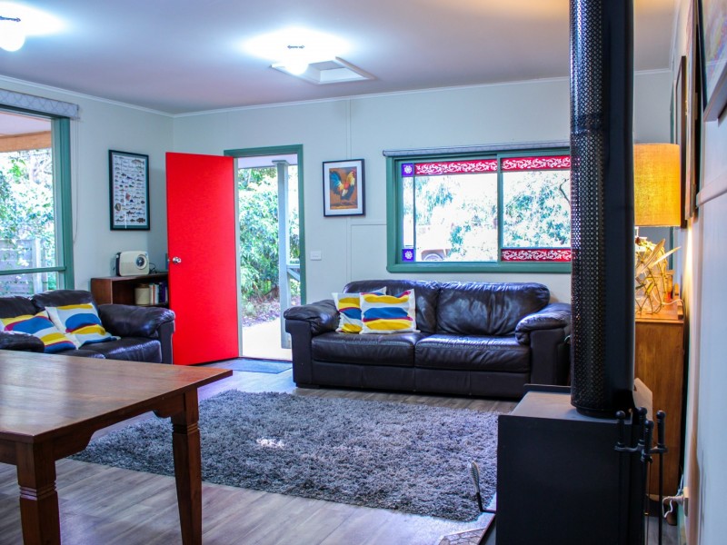 15 Toorak Road, Inverloch VIC 3996