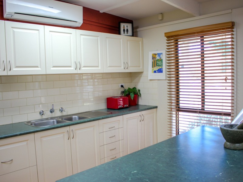 52 Canterbury Road, Venus Bay VIC 3956