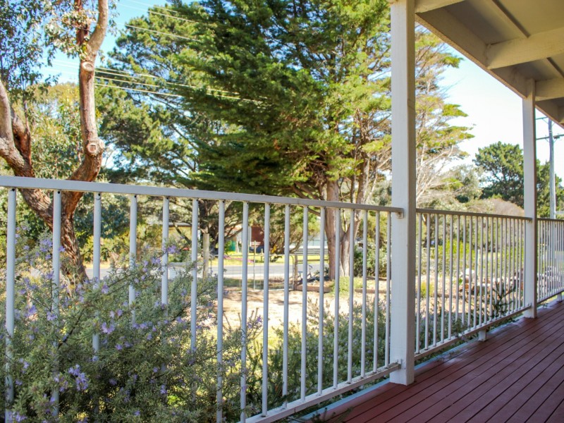 52 Canterbury Road, Venus Bay VIC 3956
