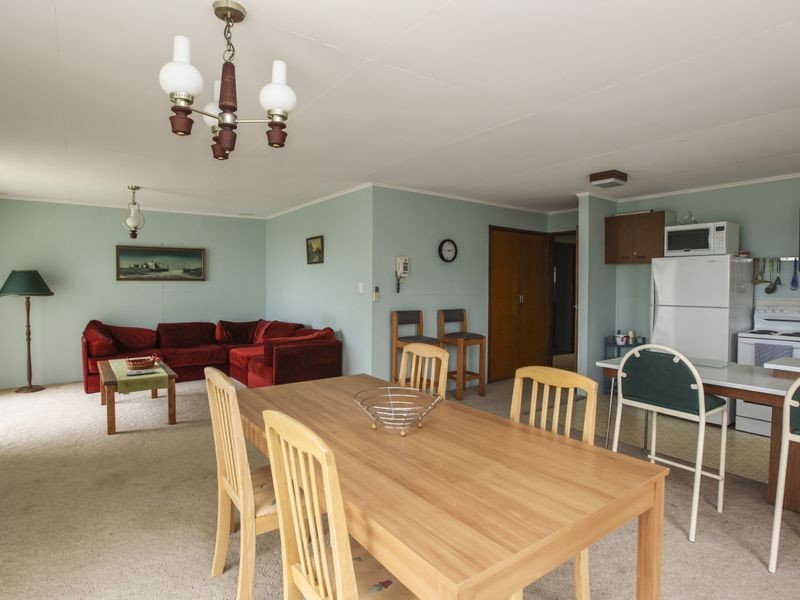 43 The Esplanade, Inverloch VIC 3996