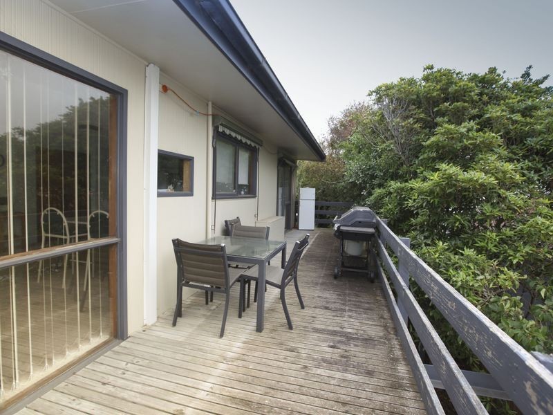 43 The Esplanade, Inverloch VIC 3996