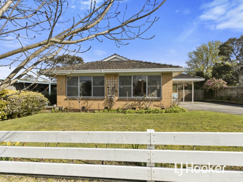 11 Edgar Street, Inverloch VIC 3996