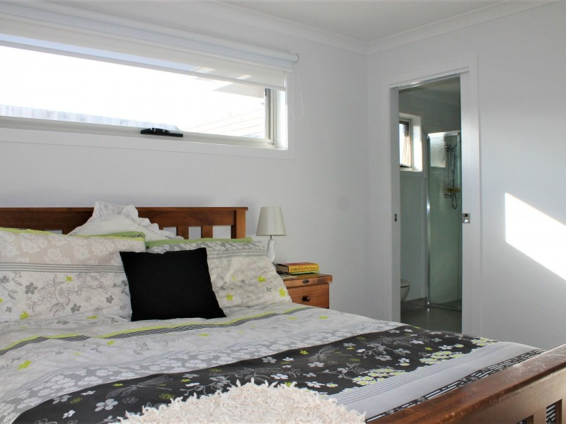 4 Oceanic Drive, Inverloch VIC 3996