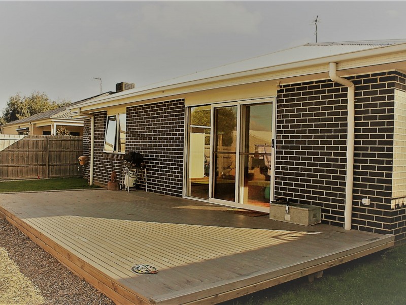 4 Oceanic Drive, Inverloch VIC 3996