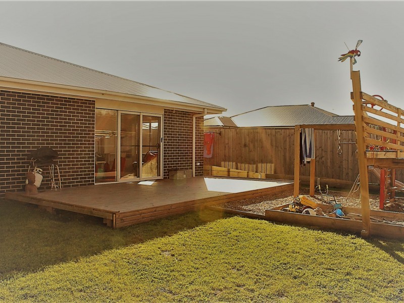 4 Oceanic Drive, Inverloch VIC 3996