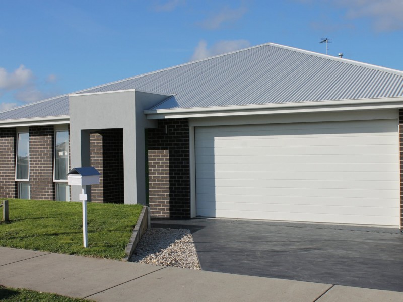4 Oceanic Drive, Inverloch VIC 3996