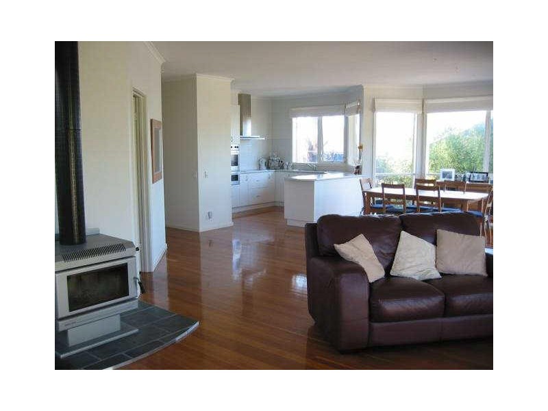 18 Meanderri Drive, Inverloch VIC 3996