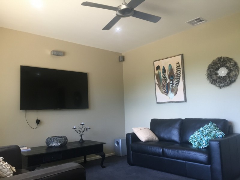 152 Lohr Avenue, Inverloch VIC 3996