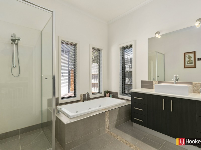 10 Queenscliff Drive, Inverloch VIC 3996